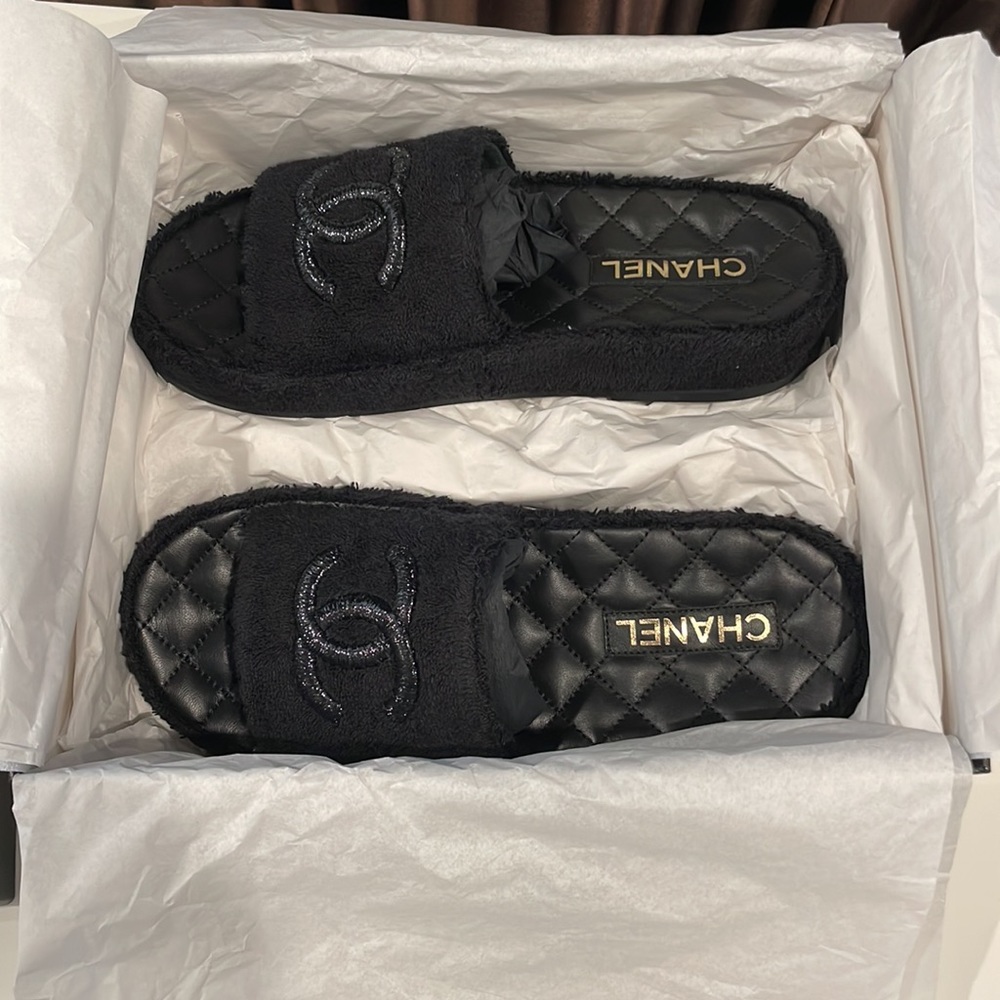 New! Chanel Black Mules. Authentic